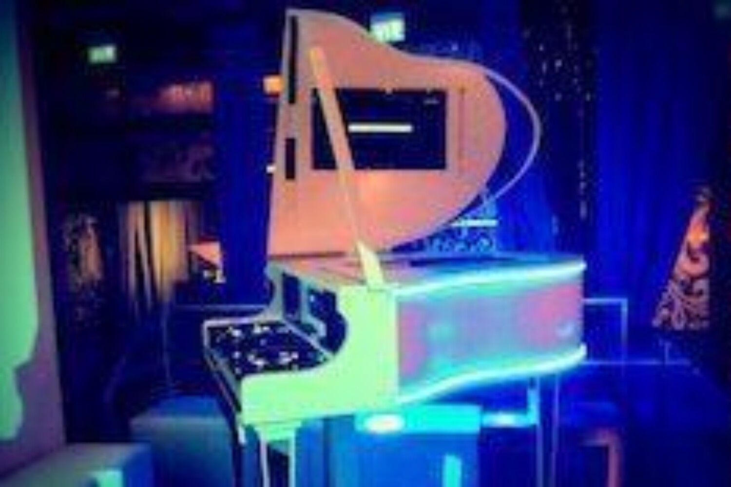 pianoforte dj simone conca 2 1 e1760813644445